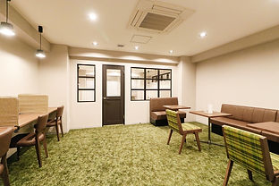Lounge_1_S.jpg